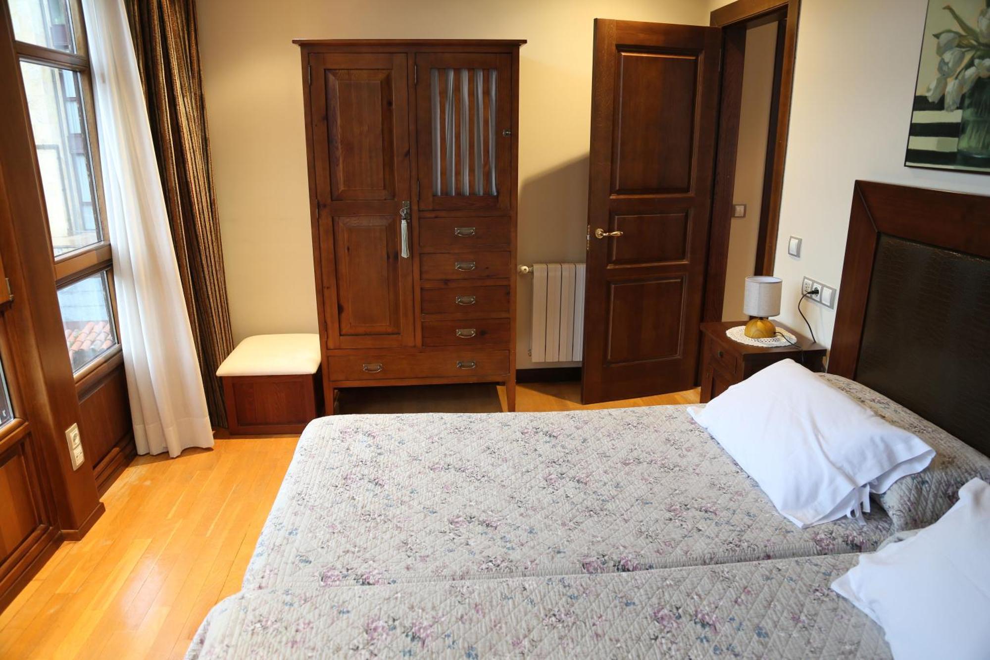 Apartamentos La Pontiga *** Infiesto Zimmer foto